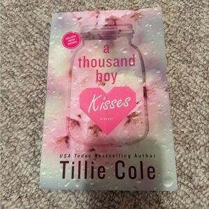 Pink 'A Thousand Boy Kisses' Novel - Women's Bath & Body Theme